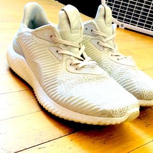 Adidas alpha bounce men’s basketball shoes